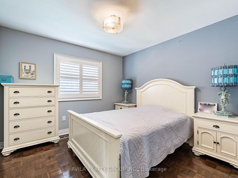 Photo 31 at 35 Noce Way, Vellore Village, Vaughan