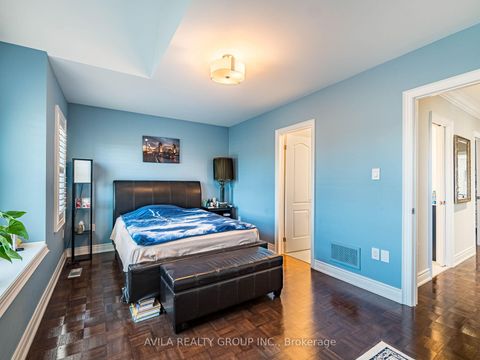 Photo 34 at 35 Noce Way, Vellore Village, Vaughan