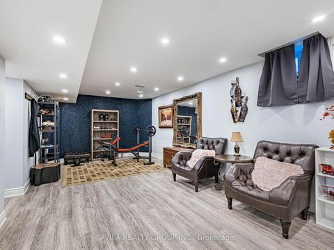 Photo 40 at 35 Noce Way, Vellore Village, Vaughan