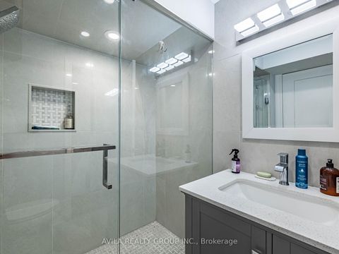 Photo 43 at 35 Noce Way, Vellore Village, Vaughan
