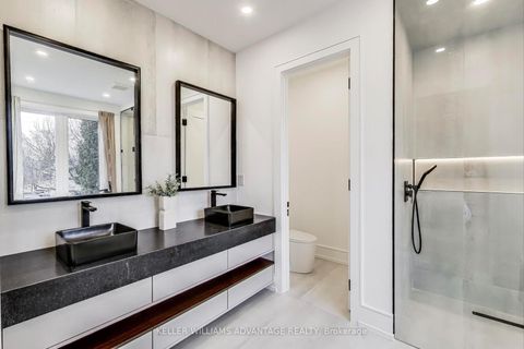 Photo 19 at 36 Doris Drive, Parkview, Toronto