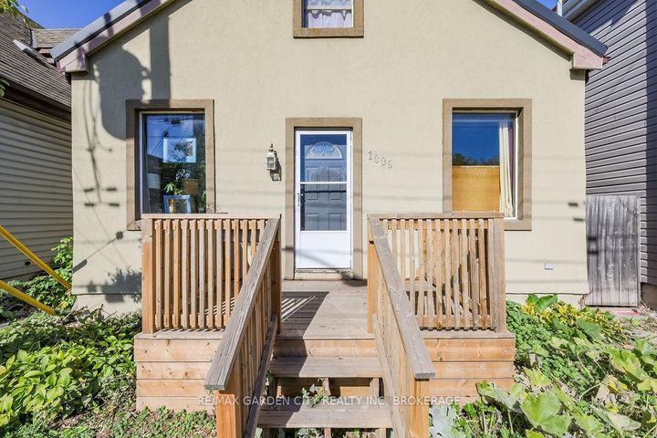 Photo 1 at 1009 Cannon Street E, Crown Point, Hamilton