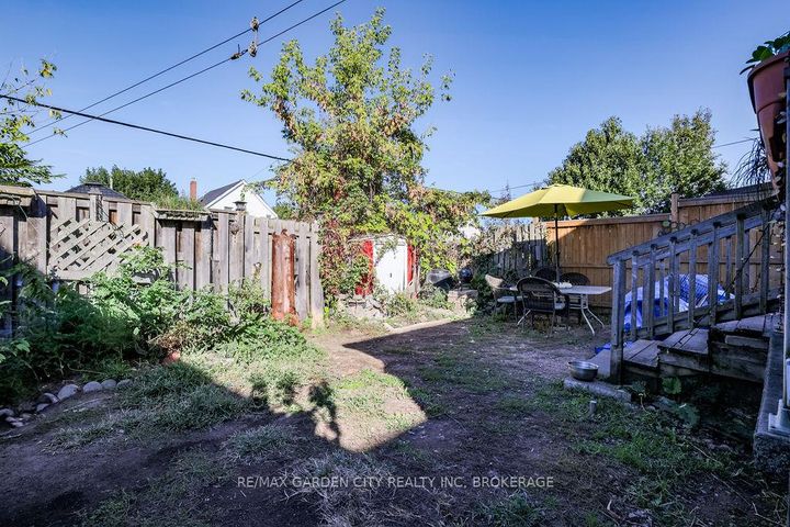 Photo 21 at 1009 Cannon Street E, Crown Point, Hamilton