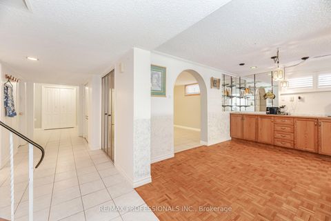Photo 28 at 39 Elmcrest Road, West Deane, Toronto