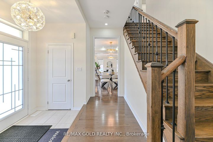 Photo 5 at 59 Cobriza Crescent, Northwest Brampton, Brampton