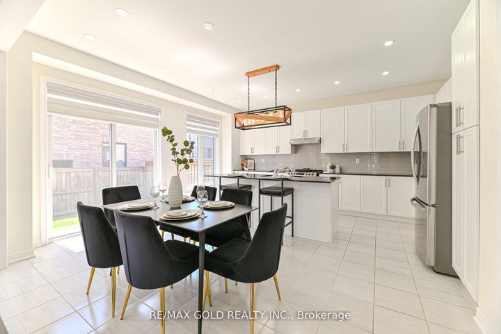 Photo 9 at 59 Cobriza Crescent, Northwest Brampton, Brampton