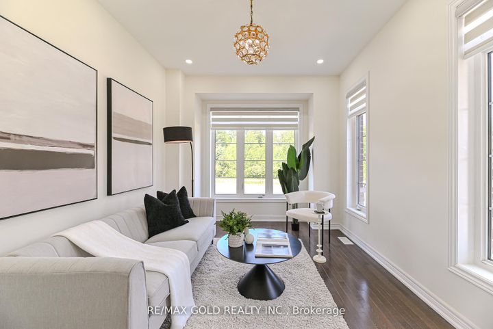 Photo 11 at 59 Cobriza Crescent, Northwest Brampton, Brampton