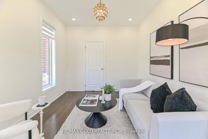Photo 12 at 59 Cobriza Crescent, Northwest Brampton, Brampton