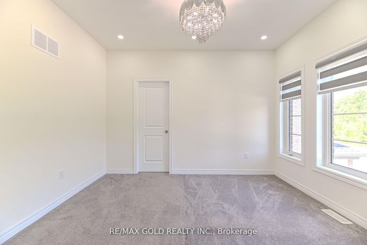 Photo 21 at 59 Cobriza Crescent, Northwest Brampton, Brampton