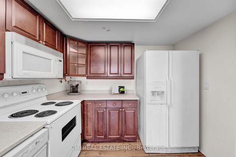 Photo 15 at 1510 - 2466 Eglinton Avenue E, Eglinton East, Toronto
