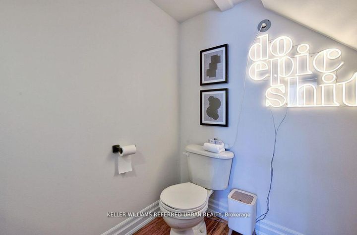 Photo 7 at 209 - 160 Baldwin Street, Chinatown, Toronto