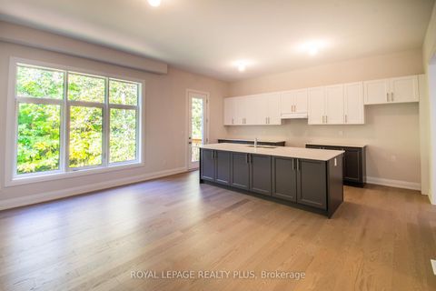 Photo 12 at 980 Church Drive, Lefroy, Innisfil Photo 12 at 980 Church Drive, Lefroy, Innisfil