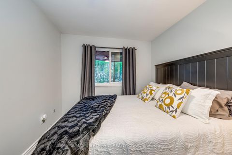 Photo 28 at 113 - 1496 Pilgrims Way, GA Glen Abbey, Oakville