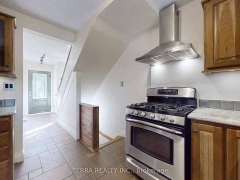 Photo 11 at 40 Allanbrooke Drive, Kingsway South, Toronto