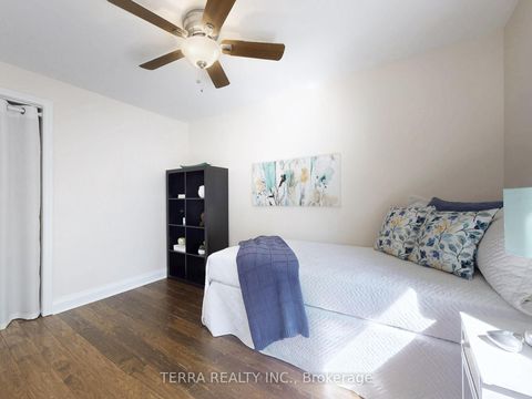 Photo 16 at 40 Allanbrooke Drive, Kingsway South, Toronto