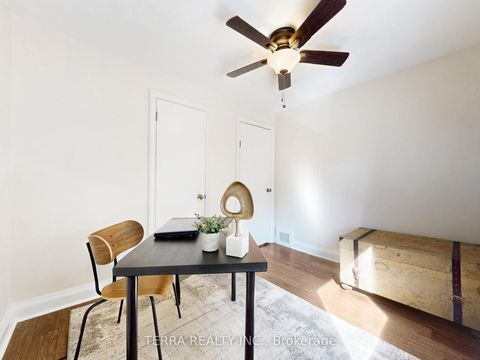 Photo 18 at 40 Allanbrooke Drive, Kingsway South, Toronto