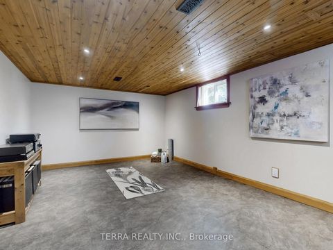 Photo 24 at 40 Allanbrooke Drive, Kingsway South, Toronto