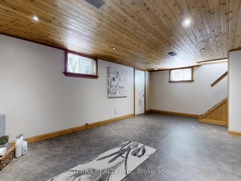 Photo 25 at 40 Allanbrooke Drive, Kingsway South, Toronto