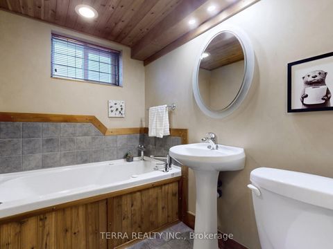 Photo 27 at 40 Allanbrooke Drive, Kingsway South, Toronto
