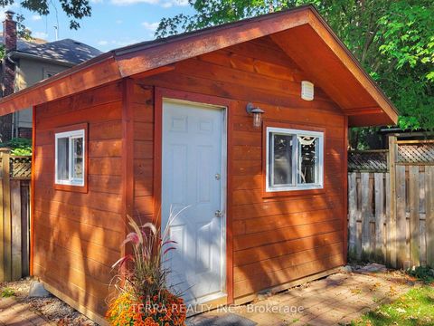 Photo 36 at 40 Allanbrooke Drive, Kingsway South, Toronto
