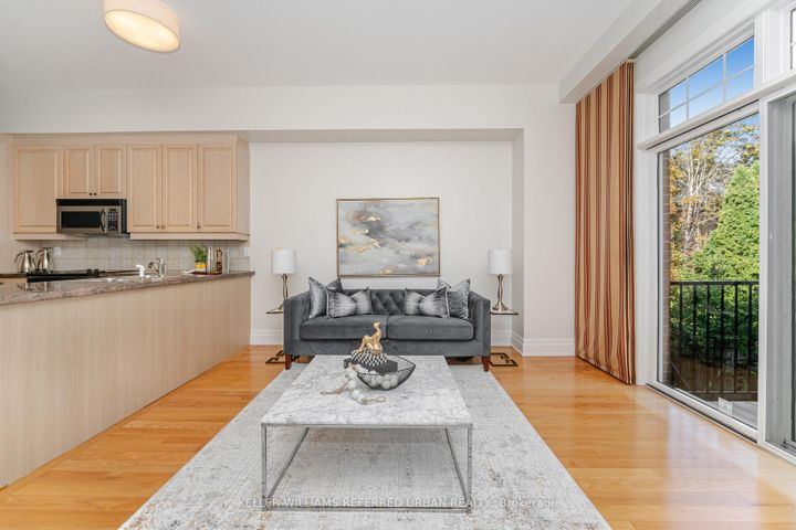 Photo 5 at 5 - 397 Brunswick Avenue, Annex, Toronto