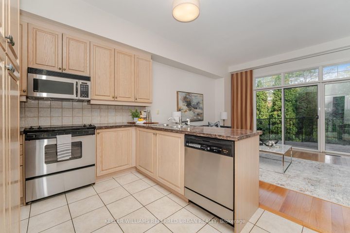 Photo 9 at 5 - 397 Brunswick Avenue, Annex, Toronto