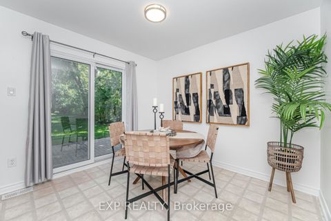 Photo 6 at 125 Hollyberry Trail, Hillcrest Village, Toronto
