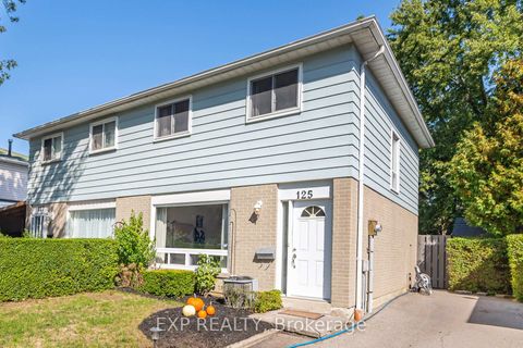 Photo 23 at 125 Hollyberry Trail, Hillcrest Village, Toronto