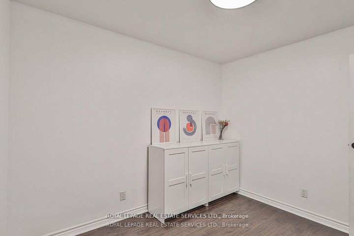 Photo 10 at 216 - 2267 Lakeshore Boulevard W, Mimico, Toronto