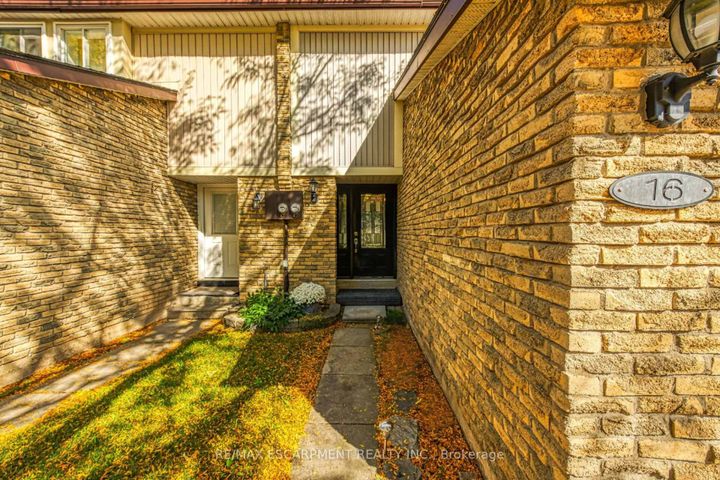 Photo 3 at 16 - 341 Wilson Drive, DP Dorset Park, Milton