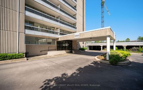 Photo 2 at 601 - 2263 Marine Drive, BR Bronte, Oakville