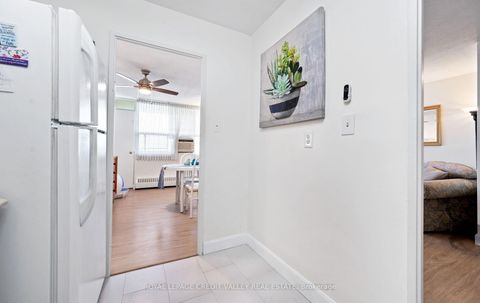 Photo 32 at 601 - 2263 Marine Drive, BR Bronte, Oakville