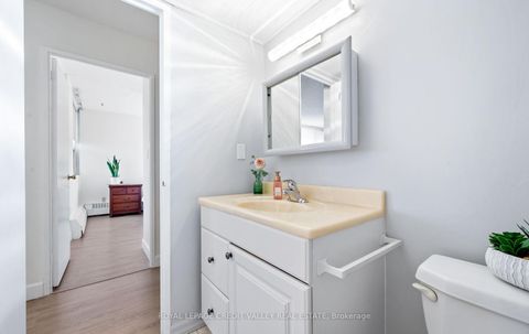 Photo 40 at 601 - 2263 Marine Drive, BR Bronte, Oakville