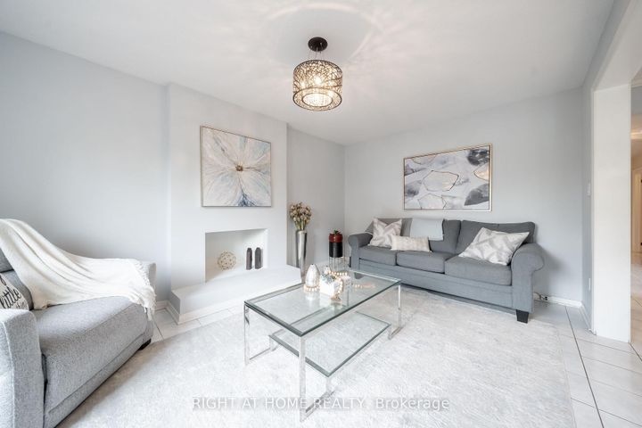 Photo 15 at 259 Tall Grass Trail, East Woodbridge, Vaughan