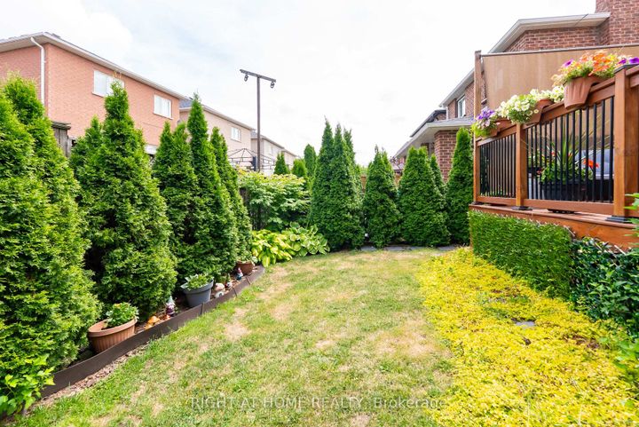 Photo 20 at 259 Tall Grass Trail, East Woodbridge, Vaughan