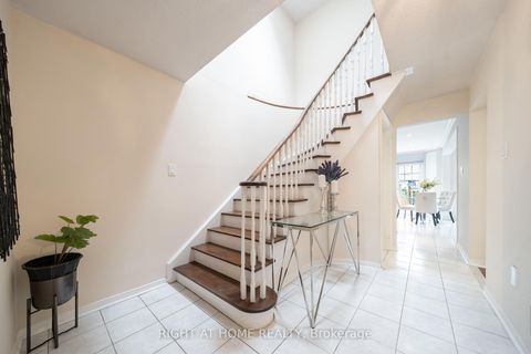 Photo 6 at 259 Tall Grass Trail, East Woodbridge, Vaughan