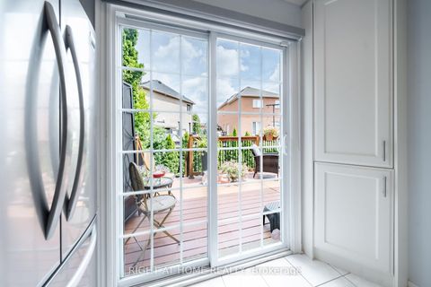Photo 17 at 259 Tall Grass Trail, East Woodbridge, Vaughan