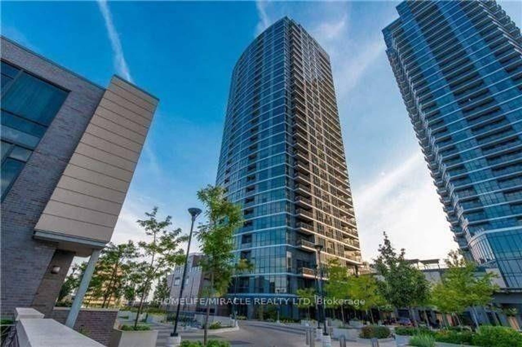 809 - 9 Valhalla Inn Road, City Centre West, Toronto 