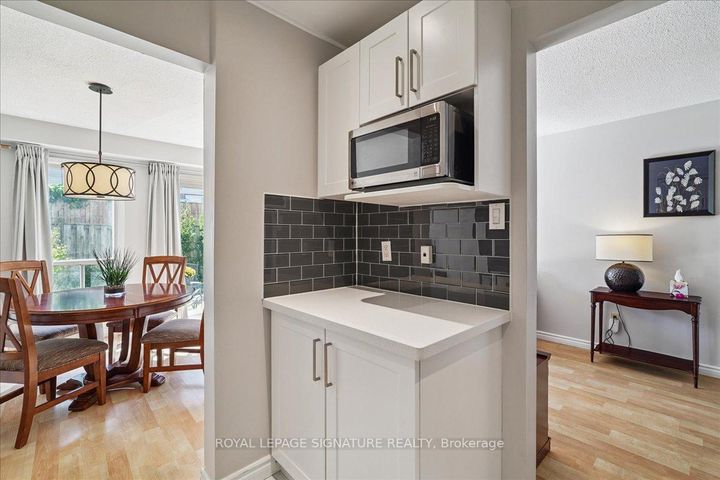 Photo 3 at 52 - 1131 Sandhurst Circle, Agincourt North, Toronto