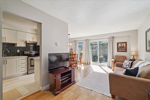Photo 2 at 52 - 1131 Sandhurst Circle, Agincourt North, Toronto