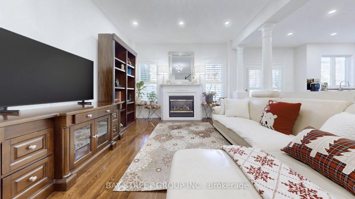 Photo 10 at 115 COLESBROOK Road, Westbrook, Richmond Hill