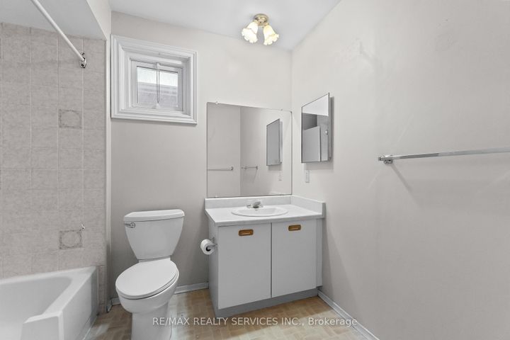 Photo 20 at 67 Wildercroft Avenue, Brampton North, Brampton