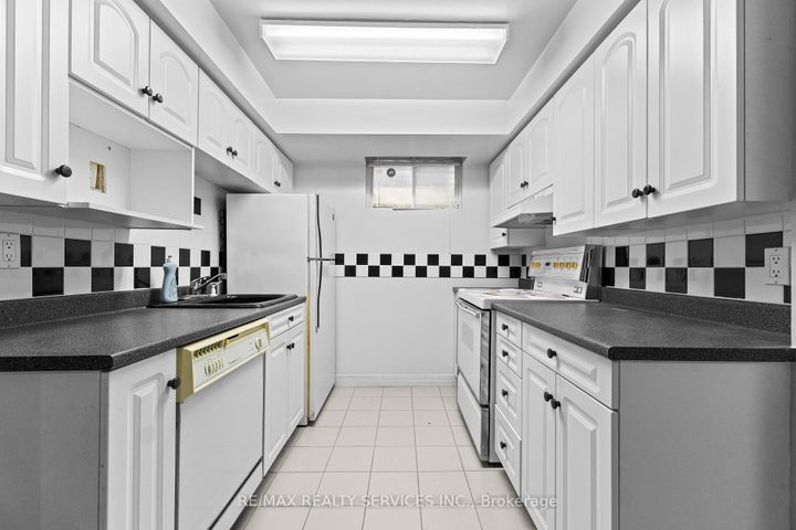 Photo 28 at 67 Wildercroft Avenue, Brampton North, Brampton