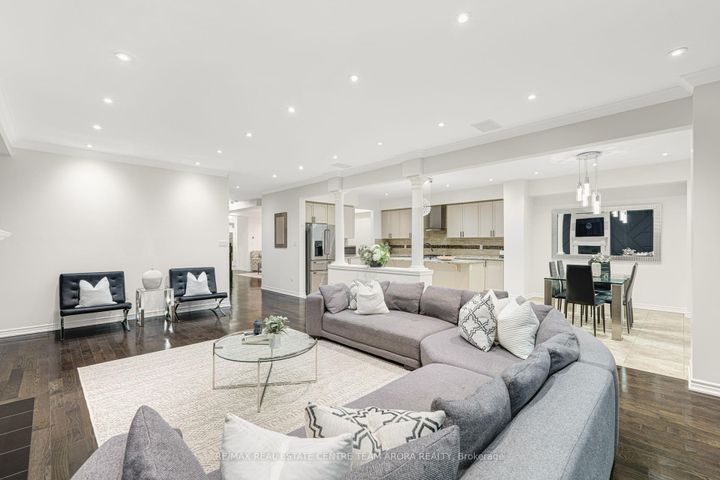 Photo 9 at 65 Monkton Circle, Credit Valley, Brampton