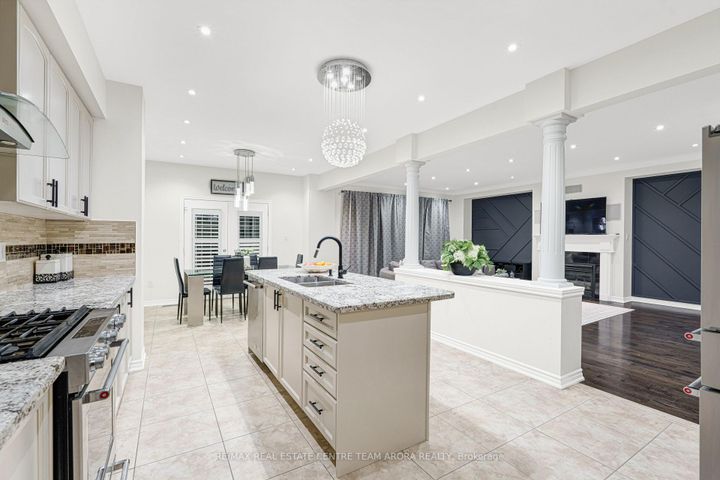 Photo 11 at 65 Monkton Circle, Credit Valley, Brampton