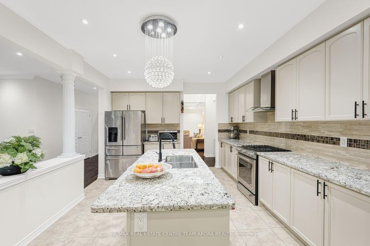 Photo 14 at 65 Monkton Circle, Credit Valley, Brampton