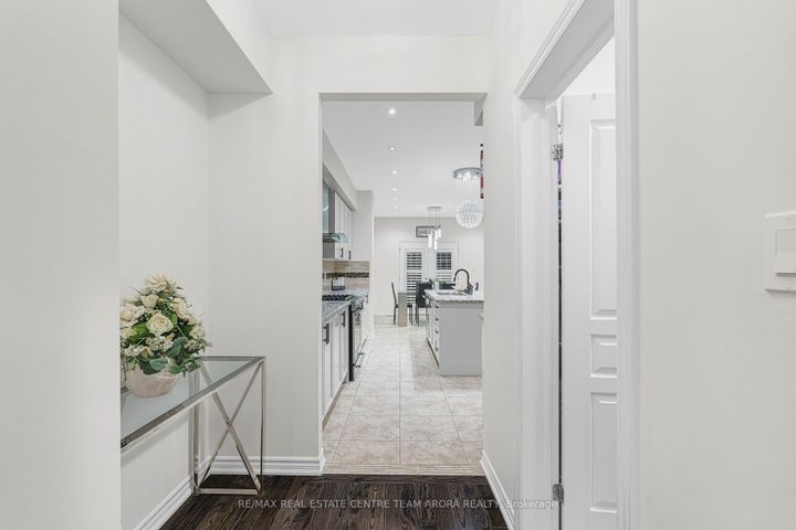Photo 15 at 65 Monkton Circle, Credit Valley, Brampton