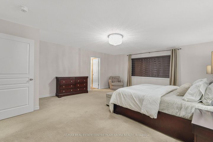 Photo 24 at 65 Monkton Circle, Credit Valley, Brampton