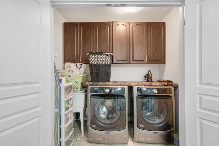 Photo 37 at 65 Monkton Circle, Credit Valley, Brampton