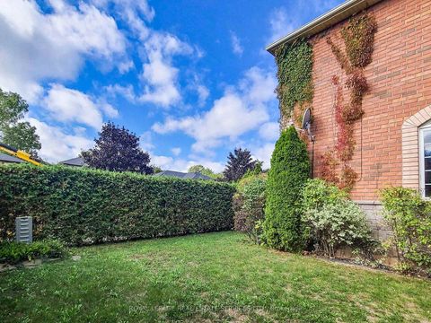 Photo 7 at 301 Mohawk Road, BR Bronte, Oakville